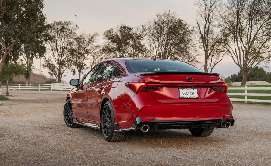  Toyota Avalon TRD 2019 года  (фото 41 из 44)